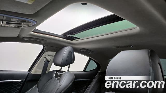 Genesis G70 Elite, 2019 19