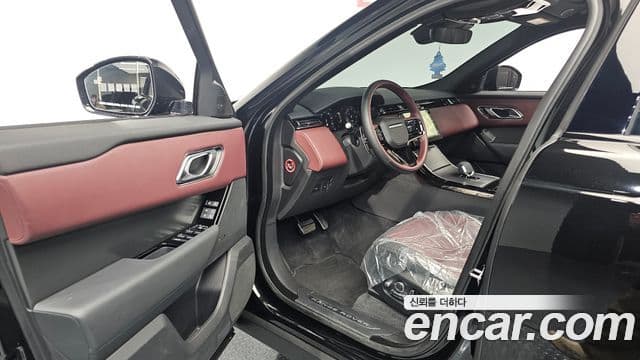 Land Rover Range Rover Velar 3.0 P400 Dynamic HSE, 2025 10