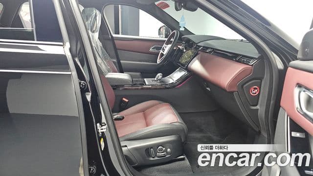 Land Rover Range Rover Velar 3.0 P400 Dynamic HSE, 2025 11