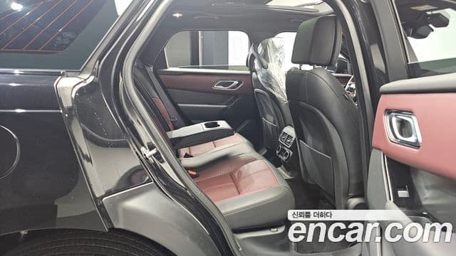 Land Rover Range Rover Velar 3.0 P400 Dynamic HSE, 2025 12