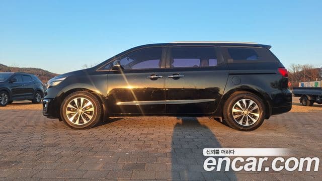 Kia All New Carnival Luxury, 2018 все фото