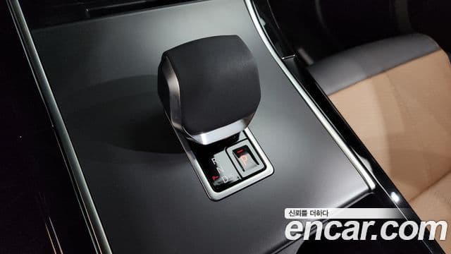 Land Rover Range Rover Velar 3.0 P400 Dynamic HSE, 2025 9