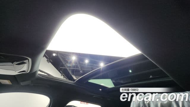 Land Rover Range Rover Velar 3.0 P400 Dynamic HSE, 2025 18