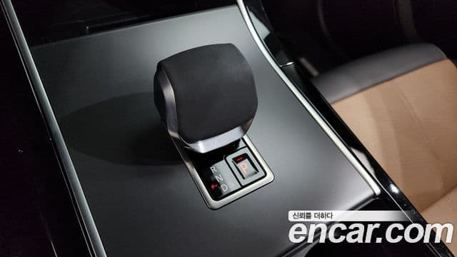 Land Rover Range Rover Velar 3.0 P400 Dynamic HSE, 2025 9