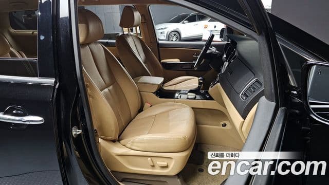 Kia All New Carnival Noblesse, 2018 10