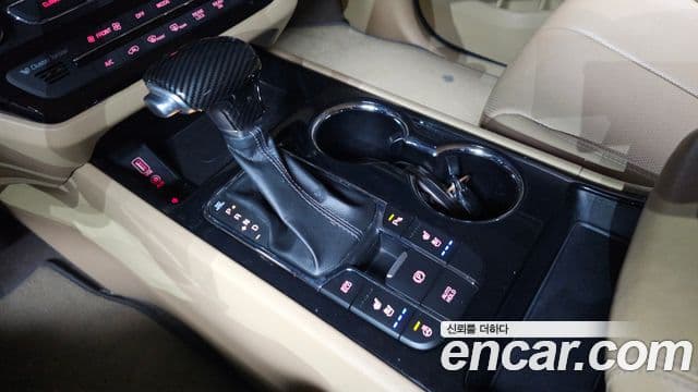 Kia The / новый New Carnival Noblesse, 2019 9