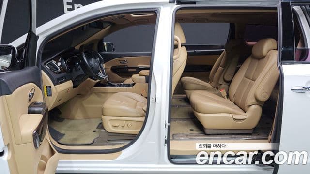 Kia The / новый New Carnival Noblesse, 2019 17