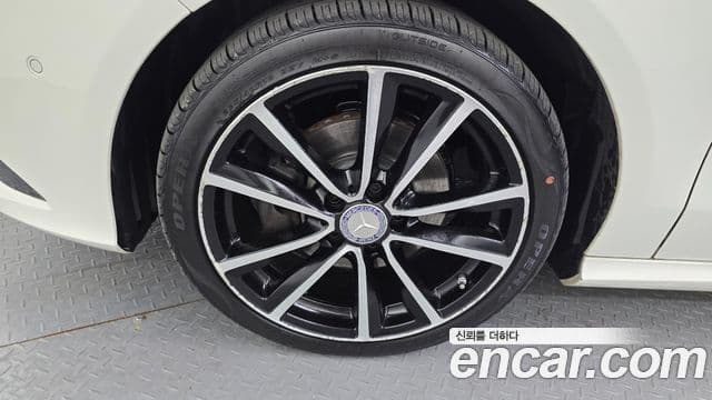 Mercedes-Benz CLA-класс C117 CLA200 CDI, 2015 все фото