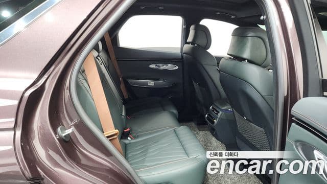 Genesis GV70, 2021 12