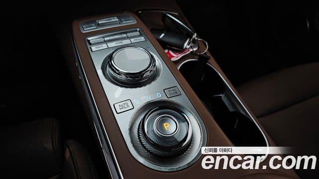 Genesis GV70, 2022 9