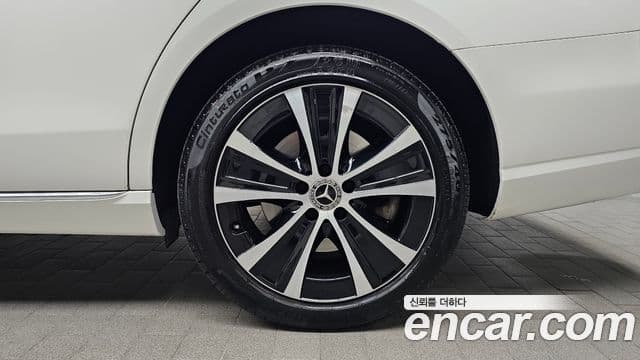 Mercedes-Benz E-класс W213 Exclusive, 2021 все фото