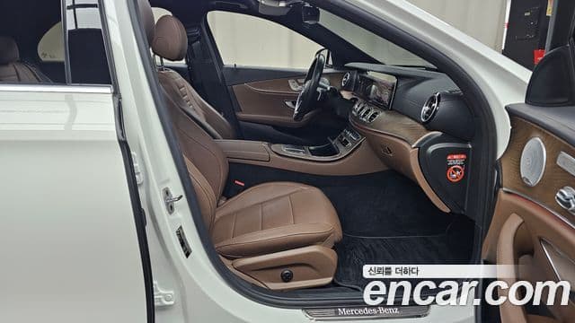 Mercedes-Benz E-класс W213 Exclusive, 2021 11