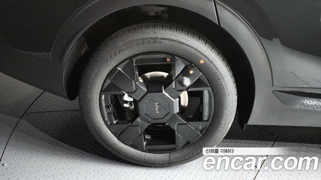 Kia The / новый New Sportage 5세대 гибрид Signature X Line, 2026 все фото