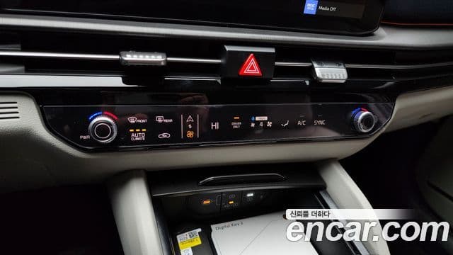 Kia The / новый New Sportage 5세대 гибрид Signature X Line, 2026 17