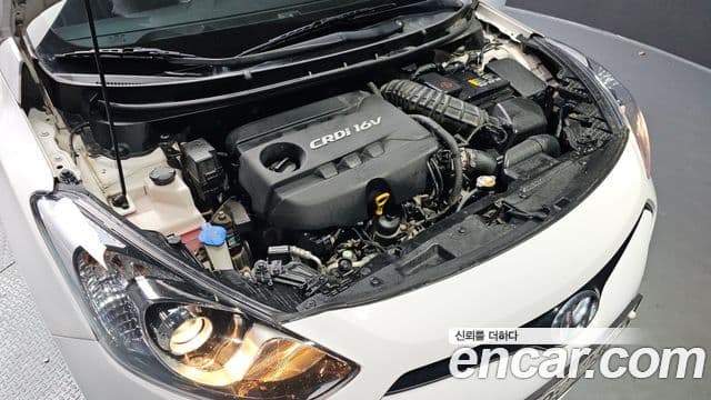 Hyundai i30(новый кузов / новое поколение) дизель 1.6 VGT PYL, 2015 6