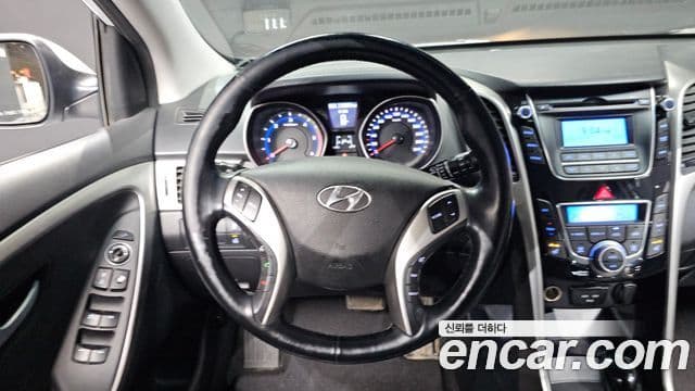 Hyundai i30(новый кузов / новое поколение) дизель 1.6 VGT PYL, 2015 13