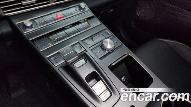 Hyundai NEXO Premium, 2023 9