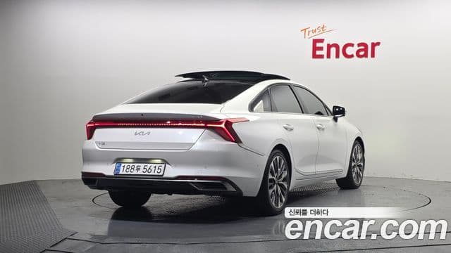 Kia K8 Signature, 2022 2