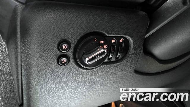 Mini Cooper 3세대, 2015 18