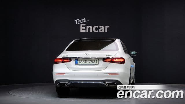 Mercedes-Benz E-класс W213 AMG Line, 2022 4