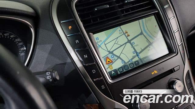 Lincoln MKX 2세대, 2017 9