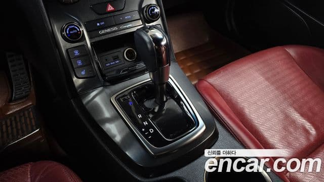 Hyundai The / новый New Genesis купе 200 турбо S, 2014 9