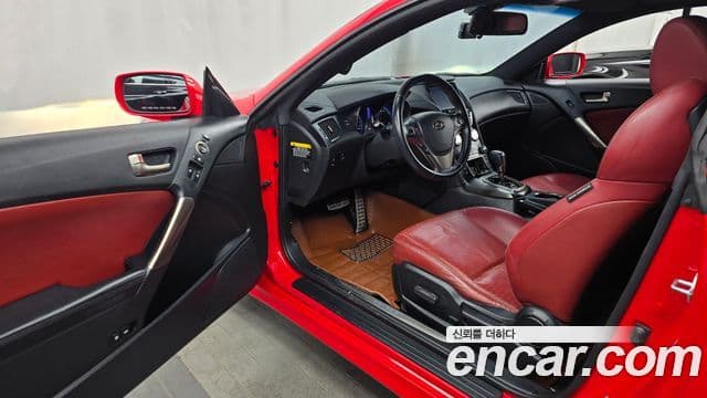 Hyundai The / новый New Genesis купе 200 турбо S, 2014 10