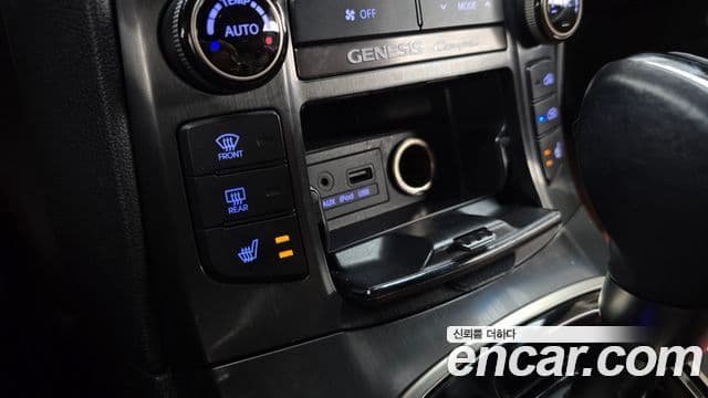 Hyundai The / новый New Genesis купе 200 турбо S, 2014 19