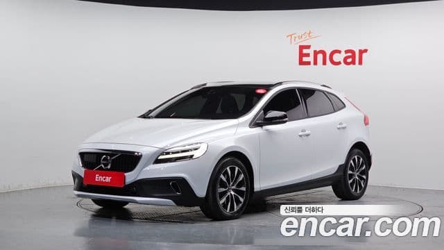 Volvo V40 Cross Country D3, 2019 1