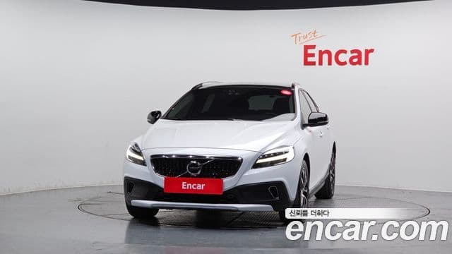 Volvo V40 Cross Country D3, 2019 3