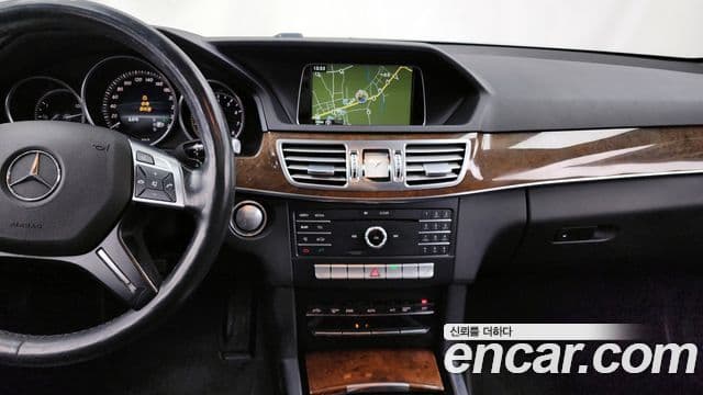Mercedes-Benz E-класс W212 E300 Elegance, 2016 14