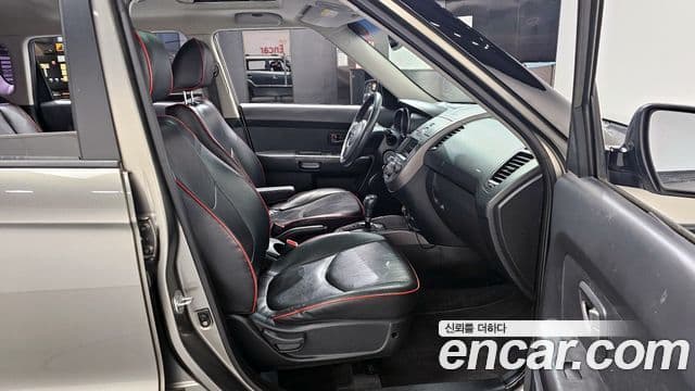 Kia Soul Cosmo, 2010 10