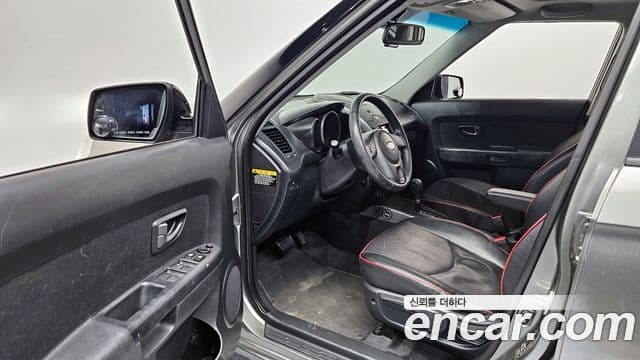 Kia Soul Cosmo, 2010 11