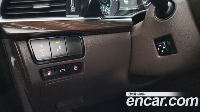 Kia All New K7 гибрид Noblesse, 2018 17