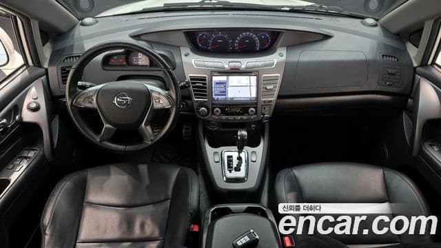 KG모빌리티(SsangYong) Korando 투리스모 4WD TX 9인승, 2017 7