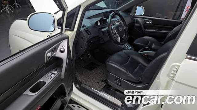 KG모빌리티(SsangYong) Korando 투리스모 4WD TX 9인승, 2017 10