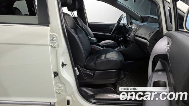 KG모빌리티(SsangYong) Korando 투리스모 4WD TX 9인승, 2017 11