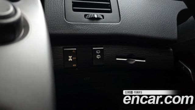 KG모빌리티(SsangYong) Korando 투리스모 4WD TX 9인승, 2017 18