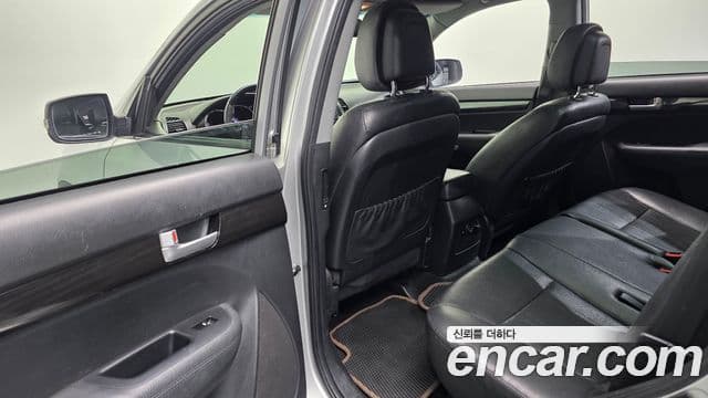 Kia Sorento R топовая версия, 2011 17