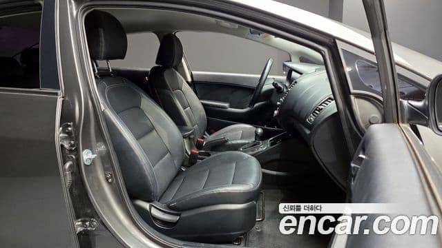 Kia K3 Prestige, 2013 11