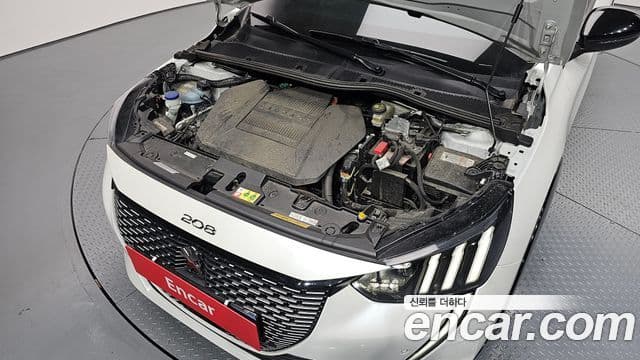 Peugeot e-208 2세대 GT, 2022 6