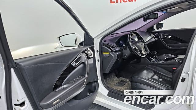 Hyundai Grandeur HG Modern, 2014 10