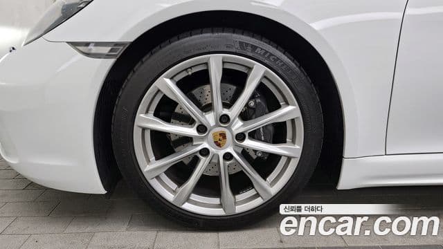 Porsche 718 카이맨, 2019 все фото