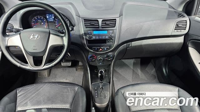 Hyundai Accent(новый кузов / новое поколение) 1.4 VVT Smart, 2016 7