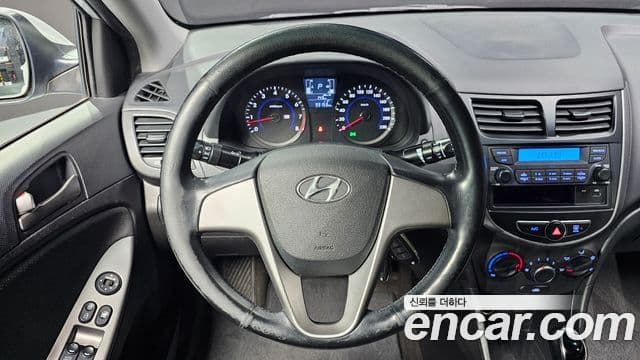 Hyundai Accent(новый кузов / новое поколение) 1.4 VVT Smart, 2016 13