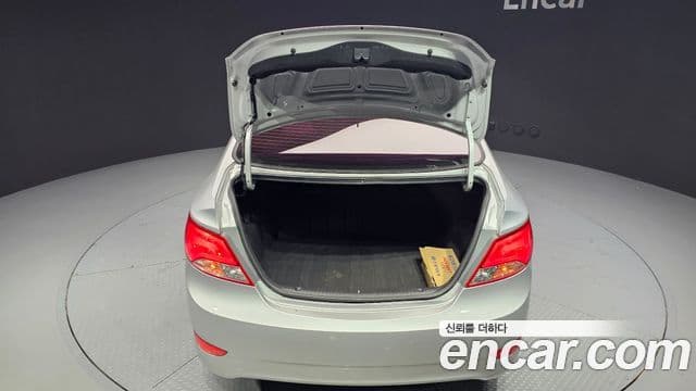 Hyundai Accent(новый кузов / новое поколение) 1.4 VVT Smart, 2016 19