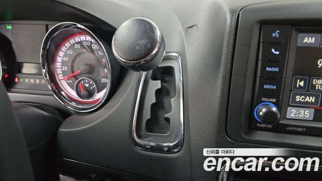 Dodge Grand 캐러밴, 2013 9