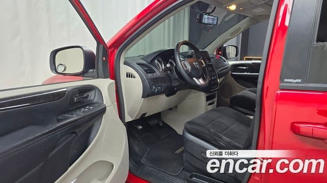 Dodge Grand 캐러밴, 2013 10