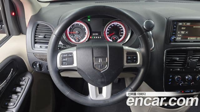 Dodge Grand 캐러밴, 2013 13