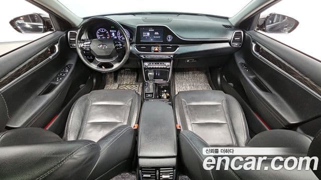 Hyundai Grandeur IG 3.0 LPi Modern (арендный автомобиль), 2018 7